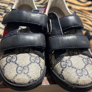 Authentic Gucci loafers for toddler. Size 26